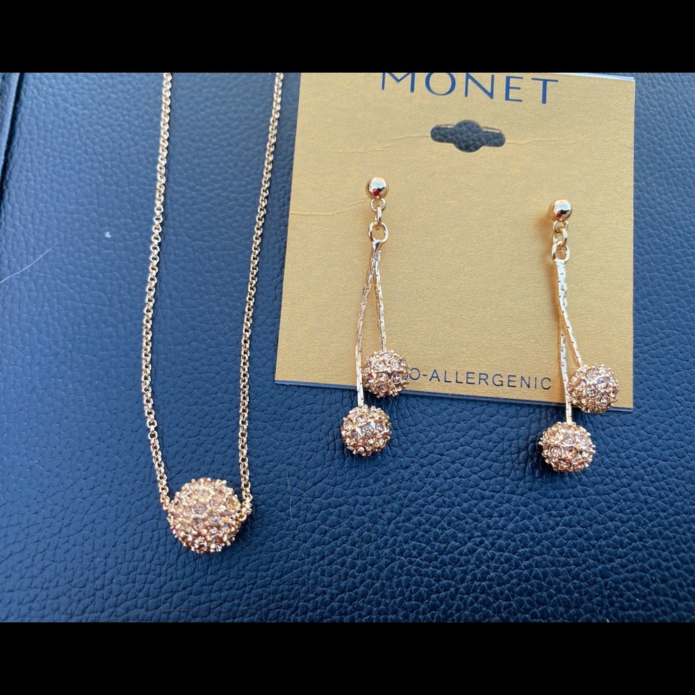 Necklace and earrings